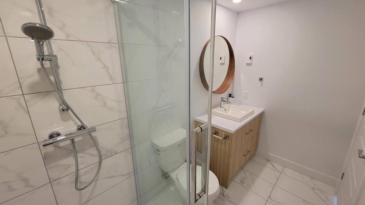 Spacieux 3 A 5 Minutes Du Vieux- *