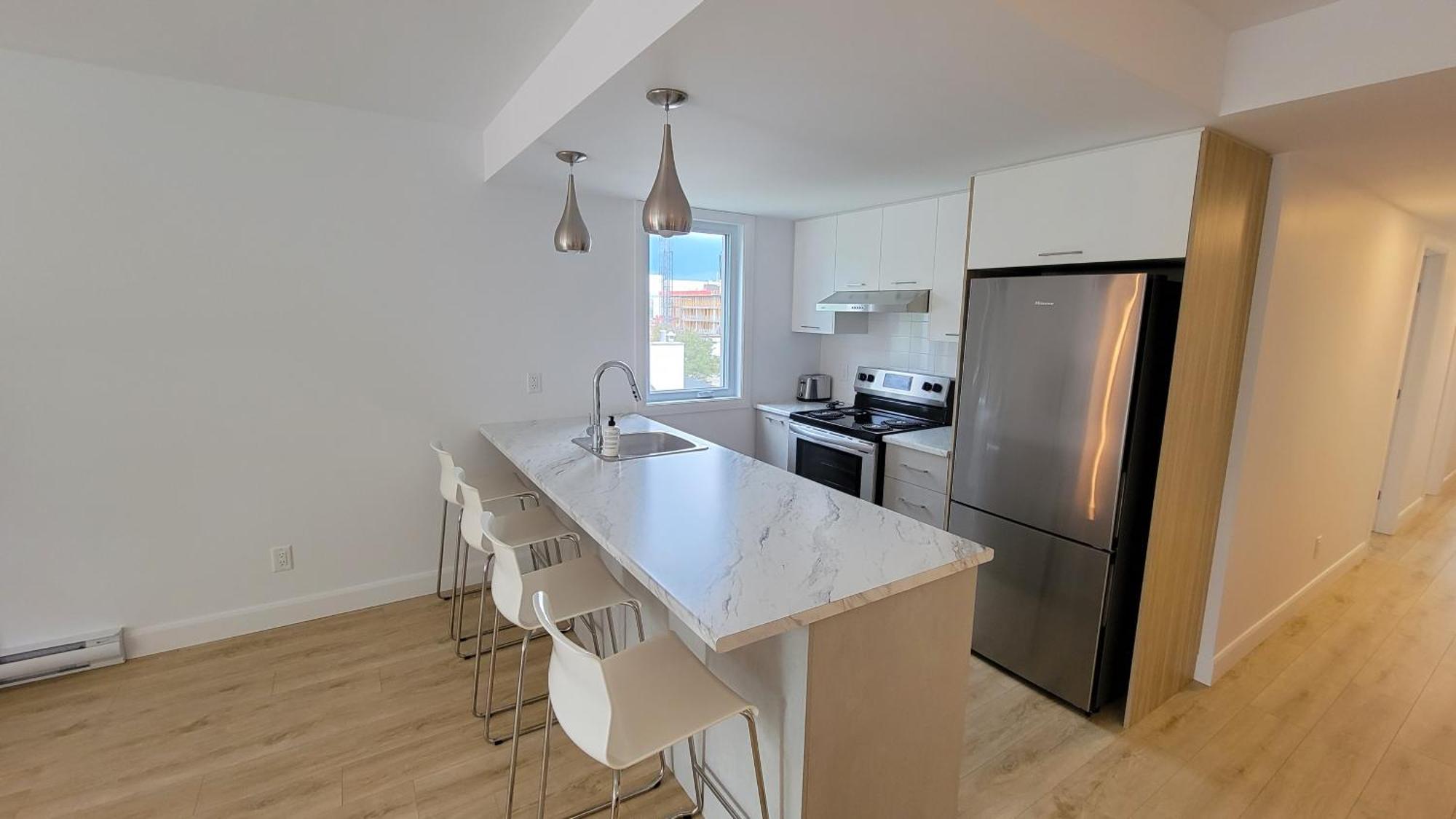 Spacieux 3 A 5 Minutes Du Vieux- Apartment